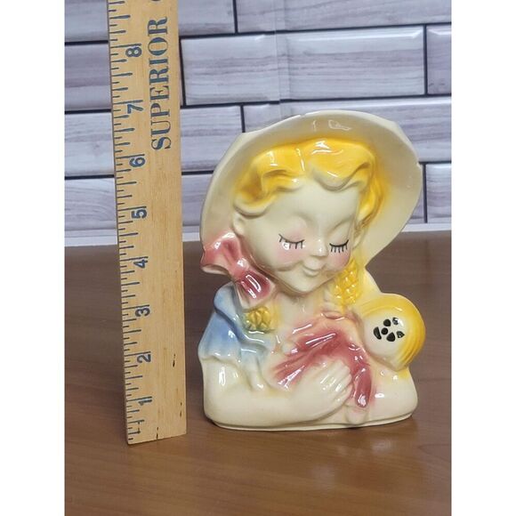 Vintage Girl with Doll Vase, Shawnee Pottery USA - Picture 10 of 10